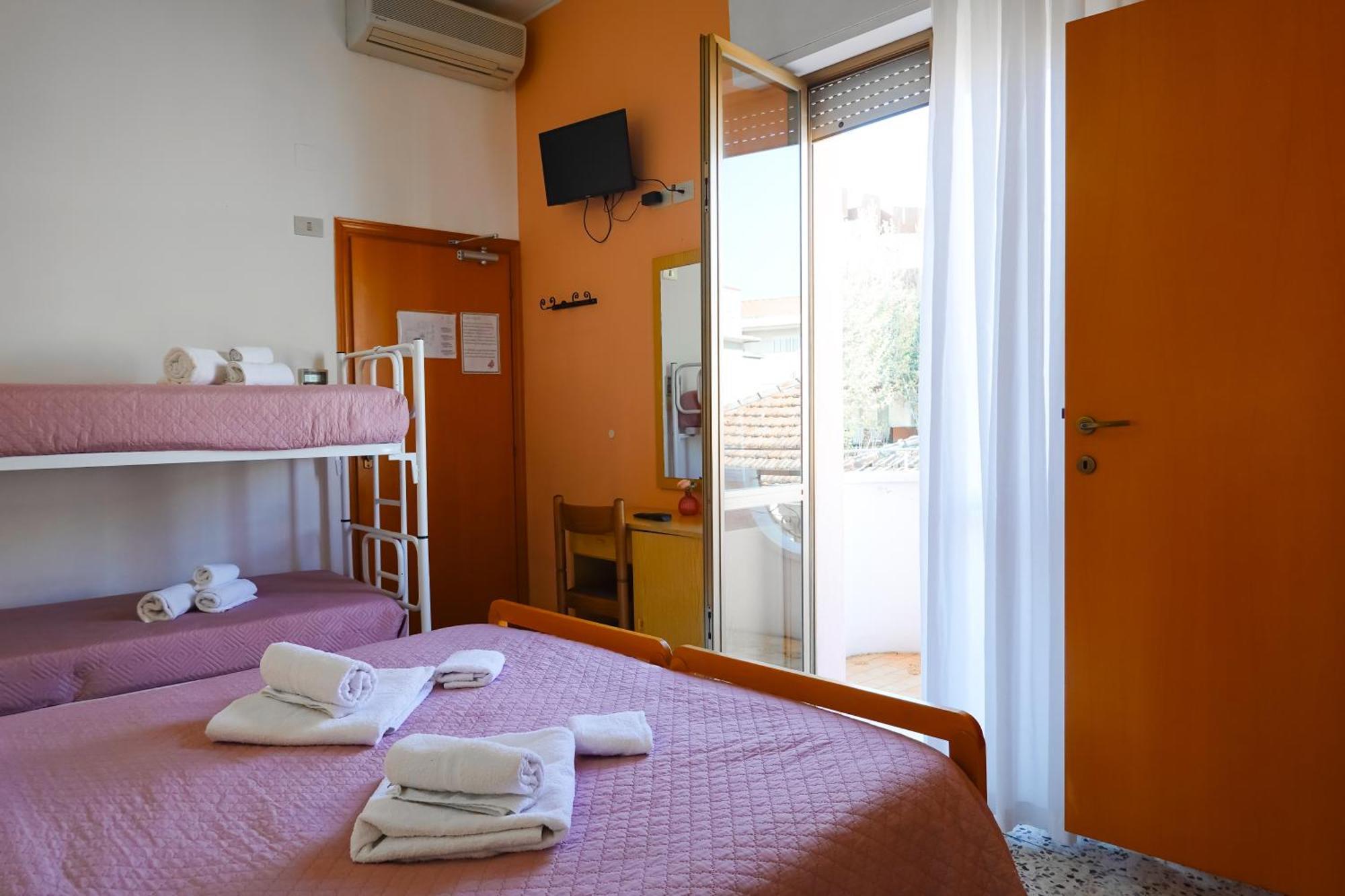 Hotel Lea B&B Pensione Completa Rimini Esterno foto