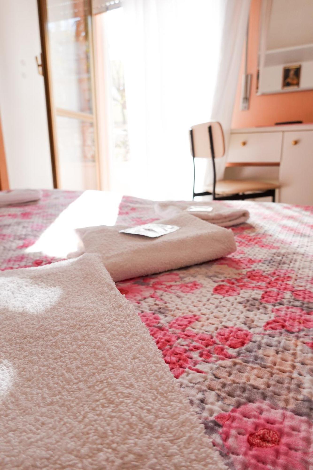 Hotel Lea B&B Pensione Completa Rimini Esterno foto