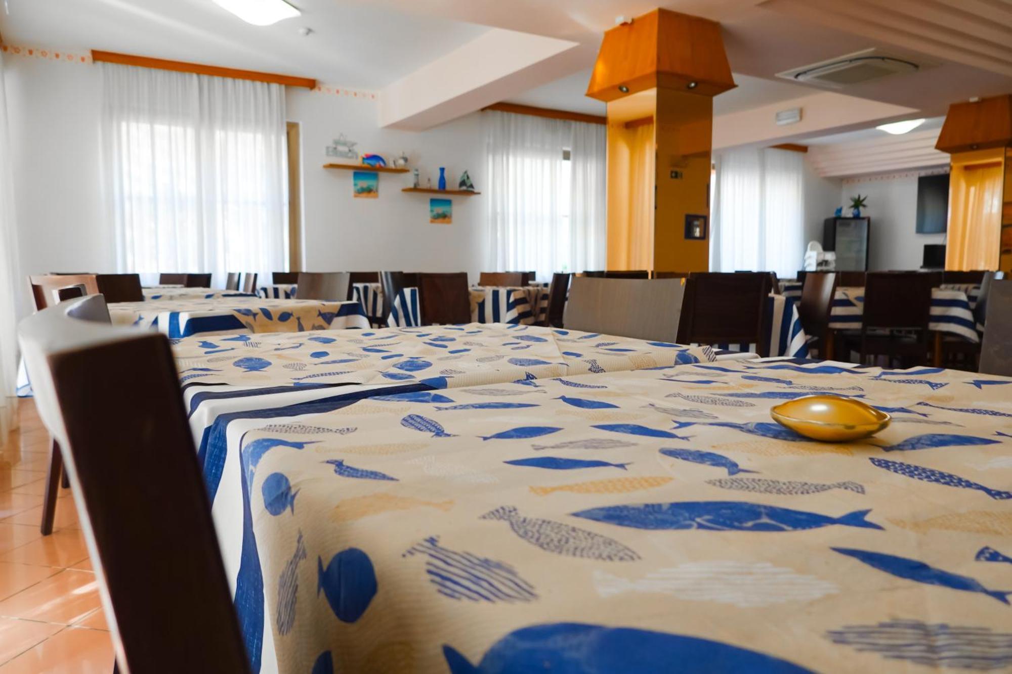 Hotel Lea B&B Pensione Completa Rimini Esterno foto