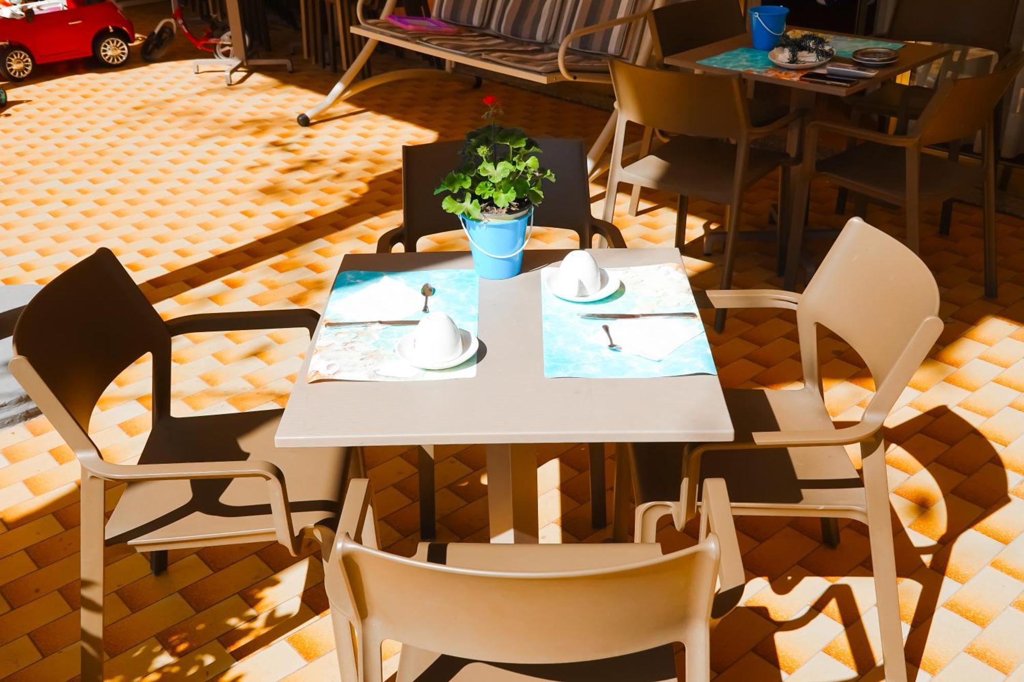 Hotel Lea B&B Pensione Completa Rimini Esterno foto